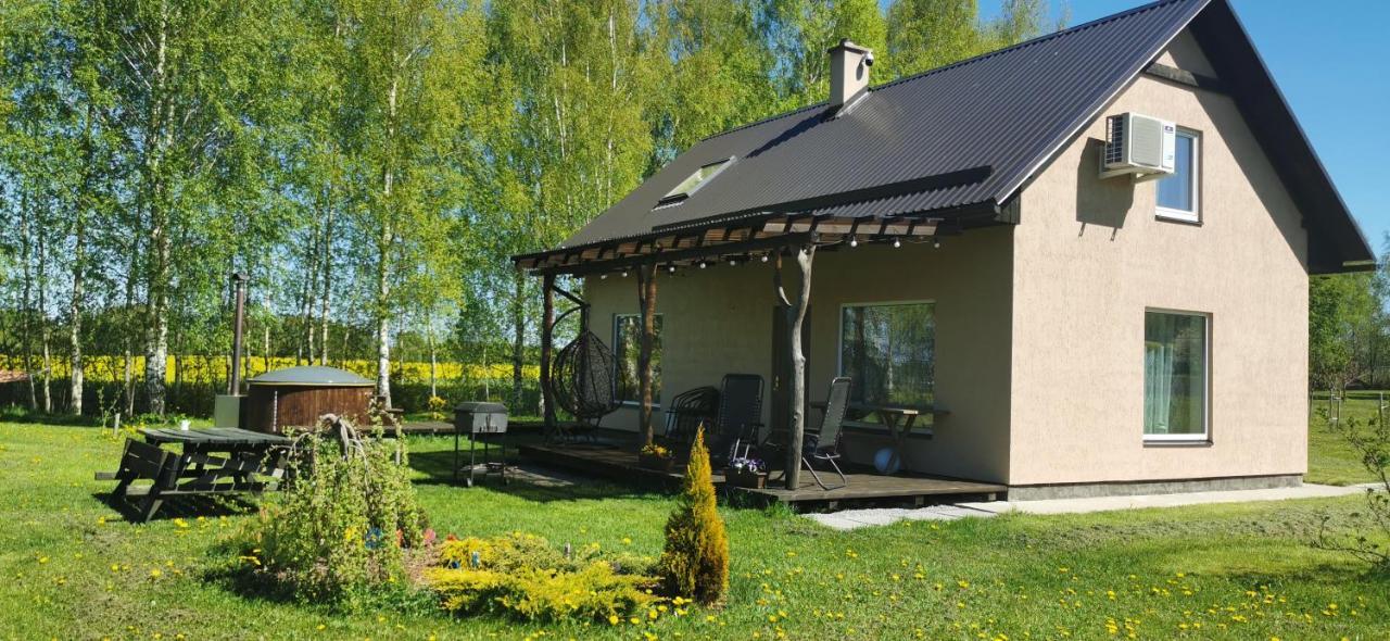 Burzini Vila Kuldīga Exterior foto